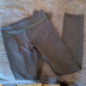 EUC Black lululemon skinny wunder under pants